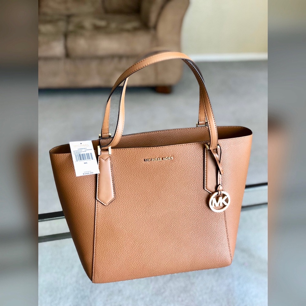 New Michael Kors Purse - Picture 5 of 5